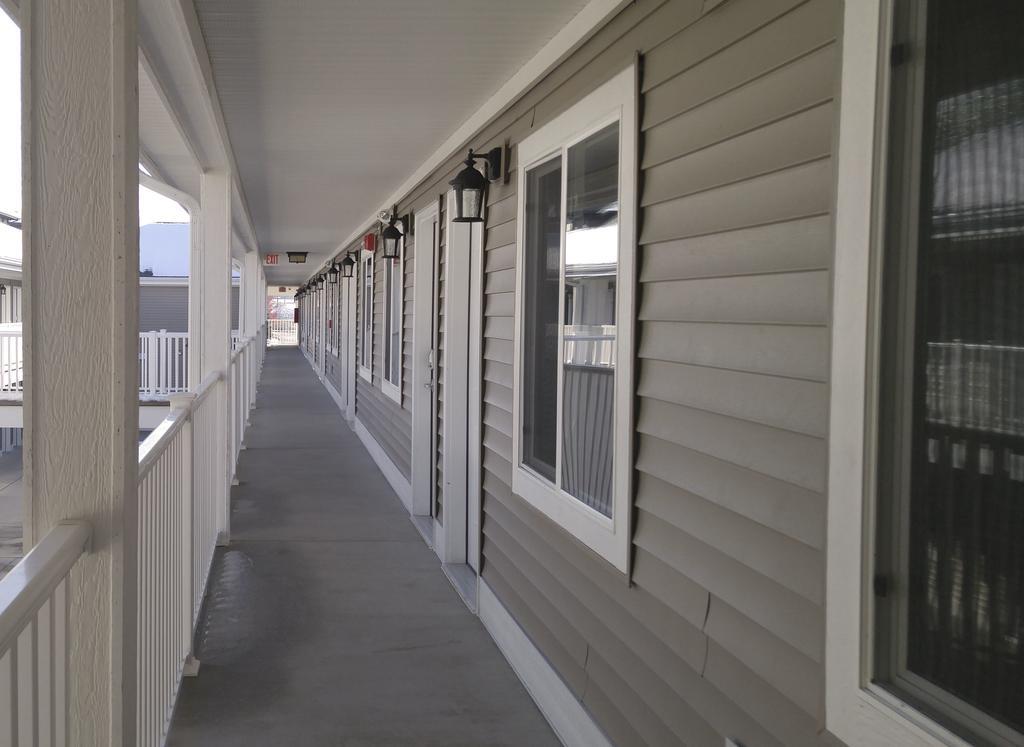 Affordable Suites Of America Портидж Екстериор снимка