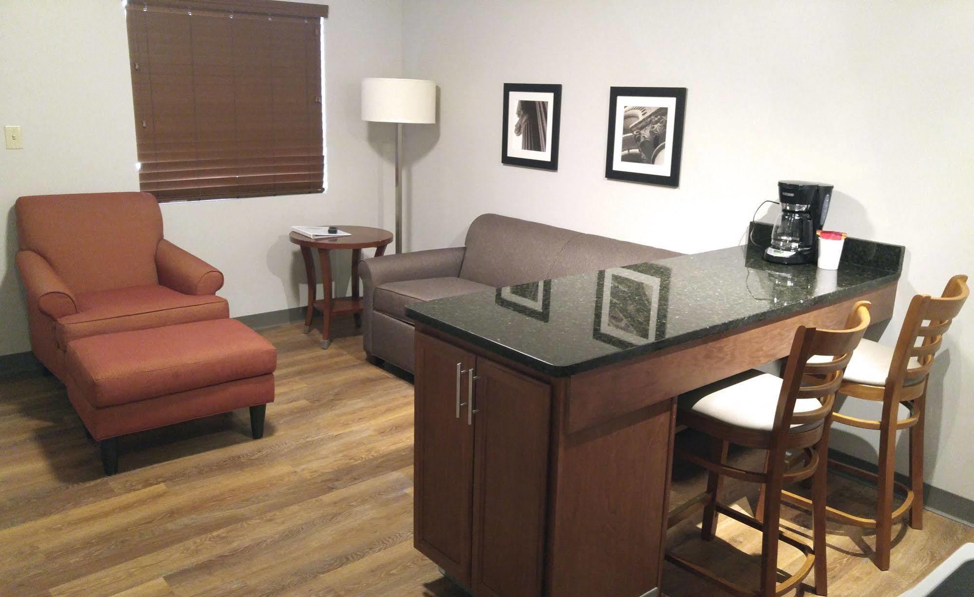 Affordable Suites Of America Портидж Екстериор снимка
