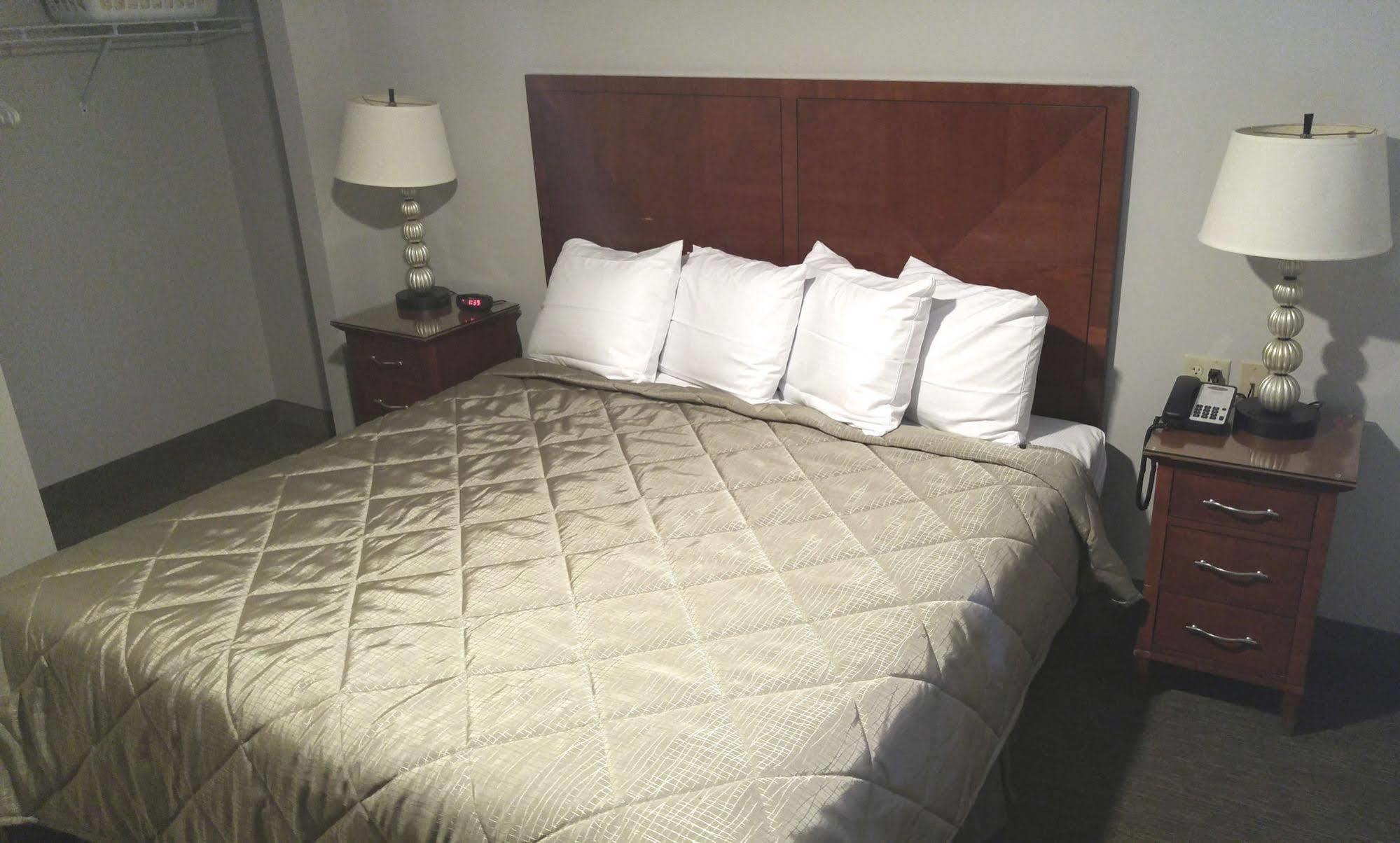 Affordable Suites Of America Портидж Екстериор снимка