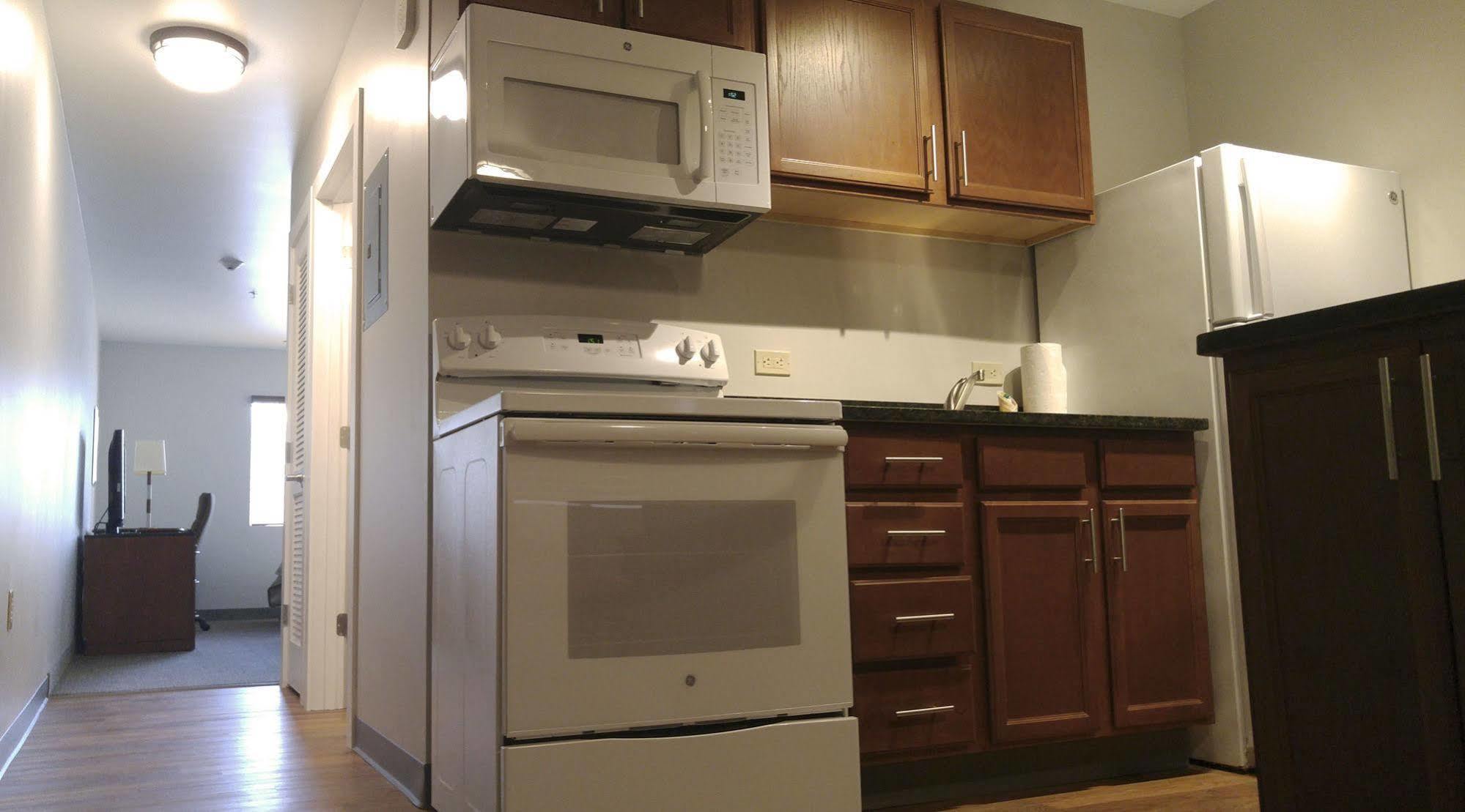 Affordable Suites Of America Портидж Екстериор снимка
